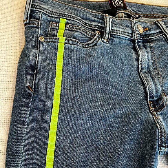 Urban Outfitters BDG Jeans Mens 32 Skinny Stretch Medium Wash Neon Ribbon Stripe - Picture 3 of 11
